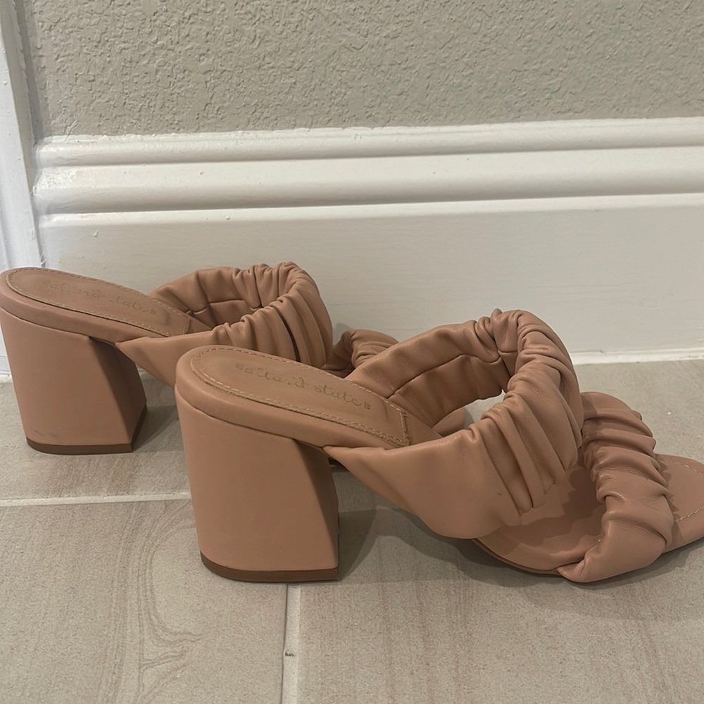 Nude Altar’d State Heels | Size 8.5